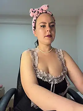 Stoned-baby69 online show from June 11, 7:01 pm