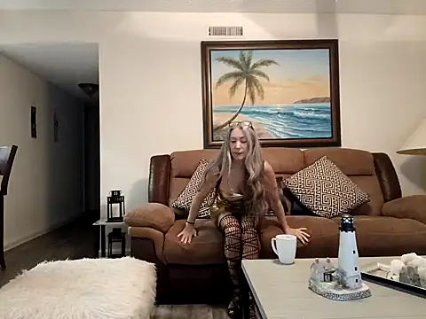 EvaRobinson online show from January 10, 1:10 am