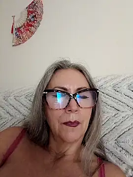 EvaRobinson online show from January 22, 5:05 am