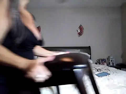 EvaRobinson online show from February 14, 12:51 am