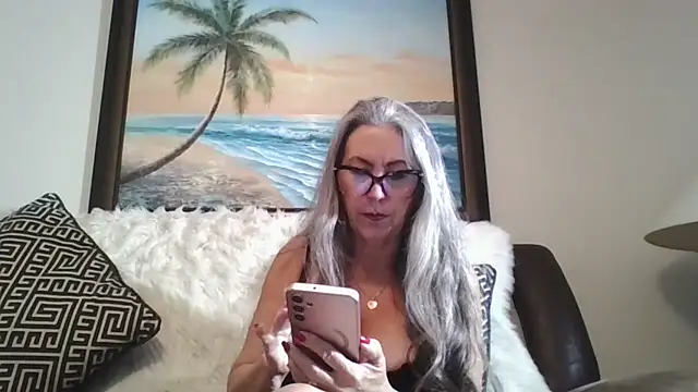 EvaRobinson online show from February 19, 12:14 am