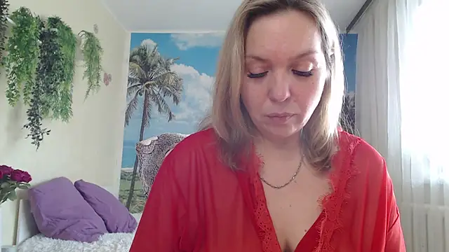 Snapshot of soaring_love chatting on February 26, 10:47 am soaring love online show from February 26, 10:47 am