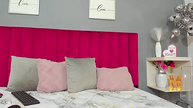 MauraGray online show from February 19, 12:03 am