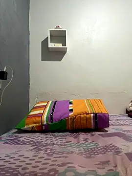 Snapshot of laisviana21 chatting on October 17, 6:54 pm laisviana21 online show from October 17, 6:54 pm