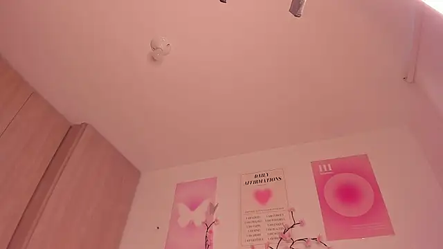 Snapshot of alexa_6908 chatting on October 25, 9:09 pm alexa 6908 online show from October 25, 9:09 pm