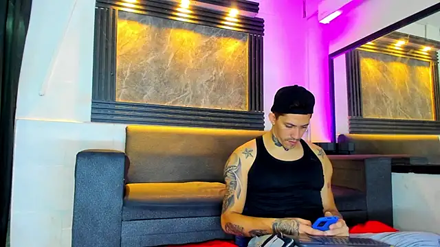 yeckodream online show from November 18, 4:39 am