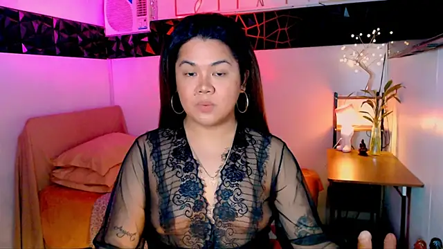 asiankatyhuge online show from October 28, 11:51 pm