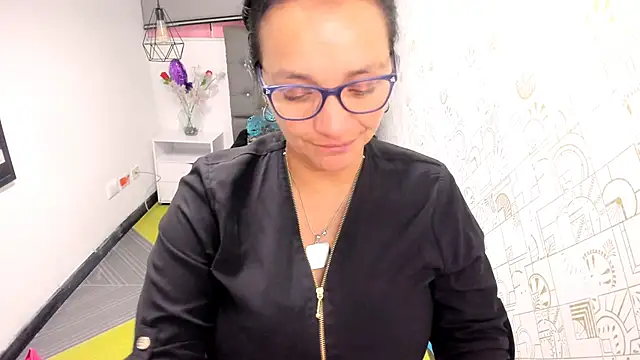 MarilynMiilf  online show from December 29, 5:10 am