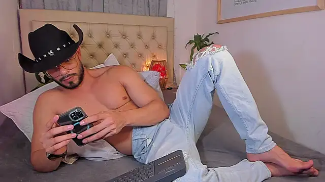 Josseph1  online show from January 25, 6:01 am