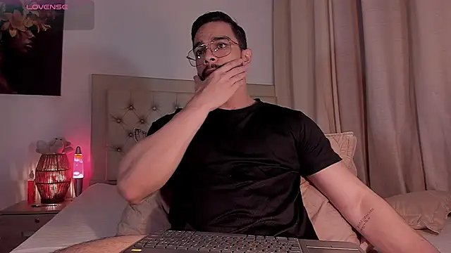 Josseph1  online show from October 21, 11:49 pm