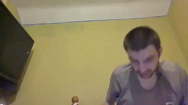 ThatGuyNextDoor1992 online show from February 18, 10:36 pm