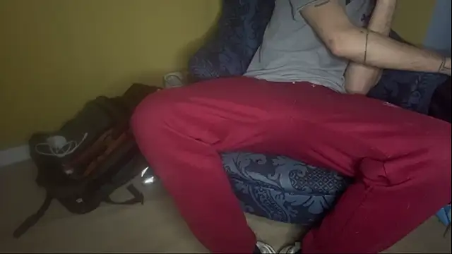 ThatGuyNextDoor1992 online show from February 22, 1:44 am