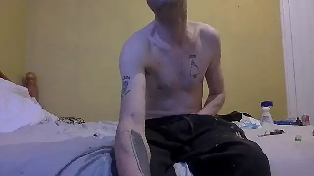ThatGuyNextDoor1992 online show from March 5, 10:10 pm