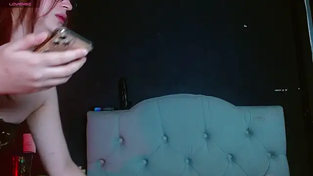 Red-moon1 online show from June 7, 4:16 am