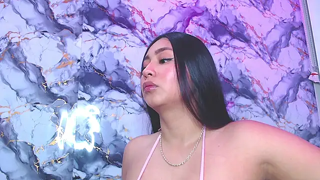 Snapshot of sweeet_amy chatting on May 20, 8:37 pm sweeet amy online show from May 20, 8:37 pm