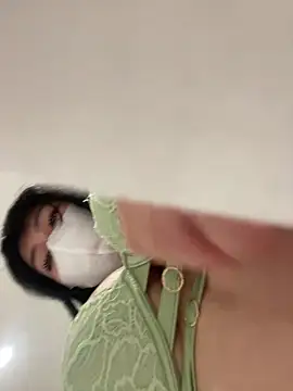 Onee-Chew online show from December 5, 12:52 am