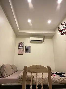 Onee-Chew online show from March 9, 2:15 am