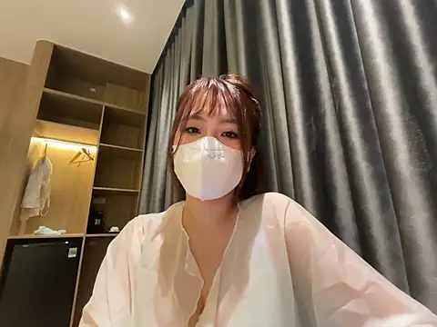 Snapshot of Onee-Chew chatting on June 7, 4:11 pm Onee-Chew online show from June 7, 4:11 pm