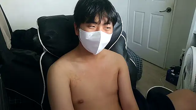 Snapshot of dlgkdla123 chatting on March 23, 8:40 am dlgkdla123 online show from March 23, 8:40 am