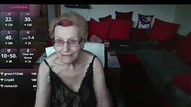 Snapshot of HeisseomaOriginal chatting on January 3, 8:21 am HeisseomaOriginal online show from January 3, 8:21 am