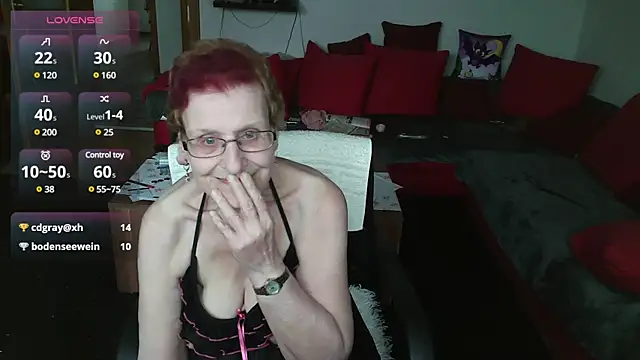Snapshot of HeisseomaOriginal chatting on January 28, 12:00 pm HeisseomaOriginal online show from January 28, 12:00 pm