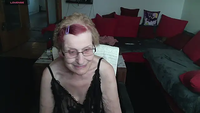 Snapshot of HeisseomaOriginal chatting on February 19, 8:22 am HeisseomaOriginal online show from February 19, 8:22 am