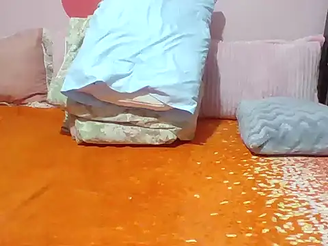 Snapshot of miss_melis chatting on December 15, 4:50 am miss melis online show from December 15, 4:50 am