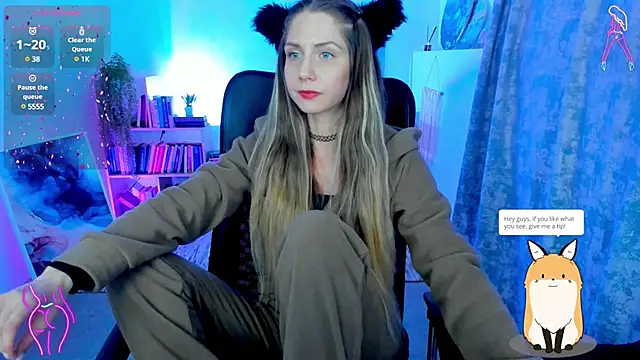 Snapshot of GrayceWild chatting on December 10, 2:39 pm GrayceWild online show from December 10, 2:39 pm