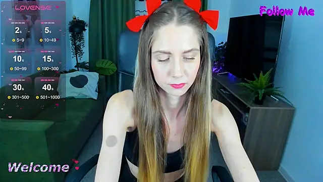 Snapshot of GrayceWild chatting on January 23, 11:48 am GrayceWild online show from January 23, 11:48 am
