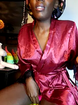 Snapshot of lynnkatrina chatting on June 2, 7:49 pm lynnkatrina online show from June 2, 7:49 pm