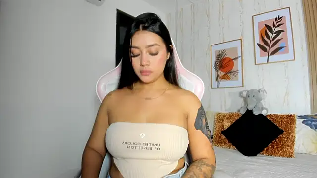 CameronCollins  online show from January 28, 7:53 pm