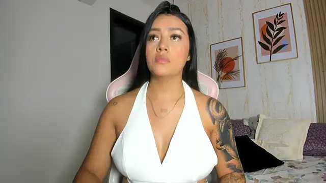 CameronCollins  online show from March 7, 8:55 pm