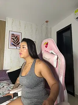 CameronCollins  online show from March 11, 7:25 pm