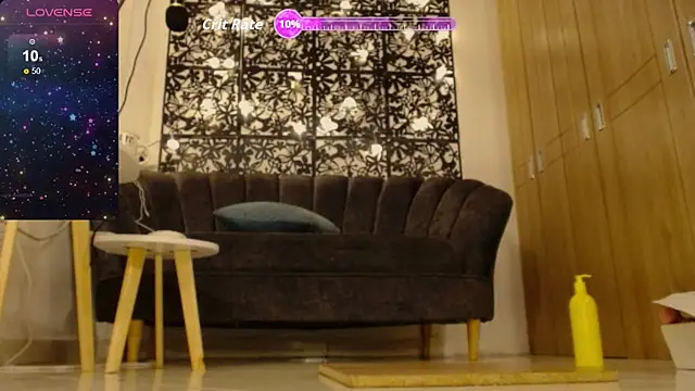 Snapshot of evelaurent chatting on May 25, 5:30 pm evelaurent online show from May 25, 5:30 pm