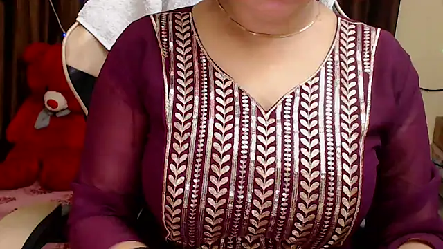 Snapshot of Naughty_Kashish chatting on September 29, 6:18 am Naughty Kashish online show from September 29, 6:18 am