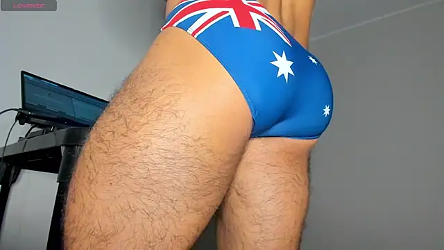 Snapshot of MikeMiller2 chatting on October 24, 1:13 am MikeMiller2 online show from October 24, 1:13 am