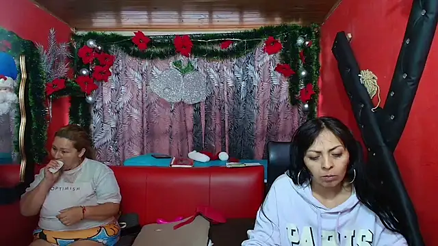 lesbiancuple online show from January 2, 11:41 am