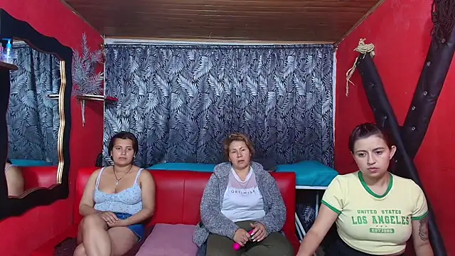lesbiancuple online show from January 29, 12:33 am