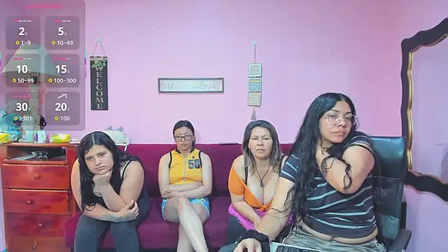 lesbiancuple online show from November 10, 12:48 pm