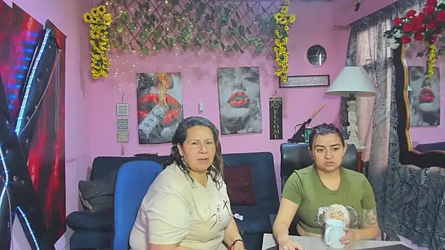 Snapshot of lesbiancuple chatting on April 20, 12:30 pm lesbiancuple online show from April 20, 12:30 pm