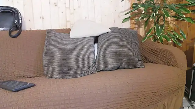 SquirtyMellissaLabia online show from November 28, 7:33 am