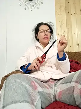 SquirtyMellissaLabia online show from December 18, 6:19 am