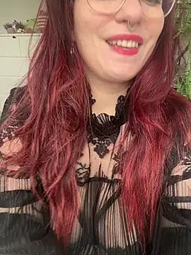 LunaMoongirl online show from March 14, 1:35 pm