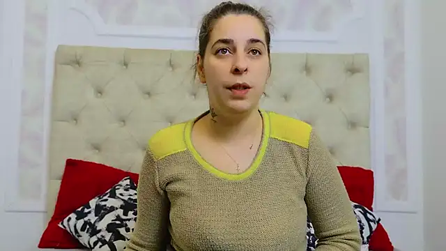 Snapshot of KarinaNoir chatting on February 19, 4:55 am KarinaNoir online show from February 19, 4:55 am