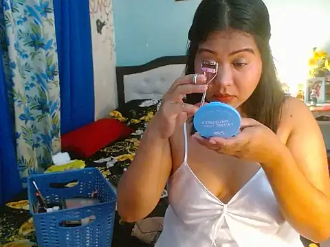 Snapshot of PearlOfAsia21 chatting on November 25, 7:30 am PearlOfAsia21 online show from November 25, 7:30 am