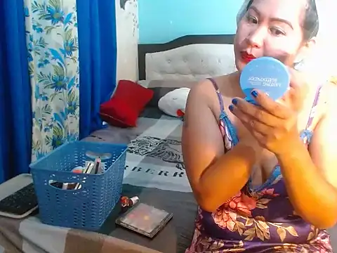 Snapshot of PearlOfAsia21 chatting on December 3, 2:08 am PearlOfAsia21 online show from December 3, 2:08 am