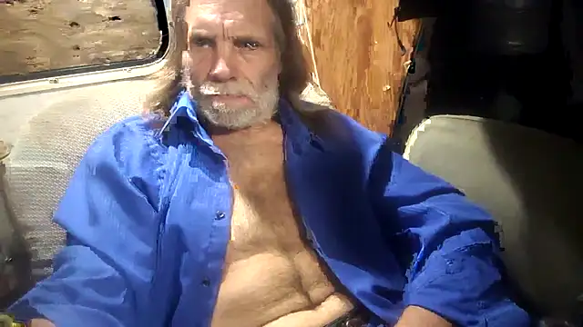 Snapshot of Fluxus532@xh chatting on October 21, 7:09 am Fluxus532xh online show from October 21, 7:09 am