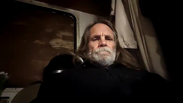 Snapshot of Fluxus532@xh chatting on November 3, 7:20 am Fluxus532xh online show from November 3, 7:20 am