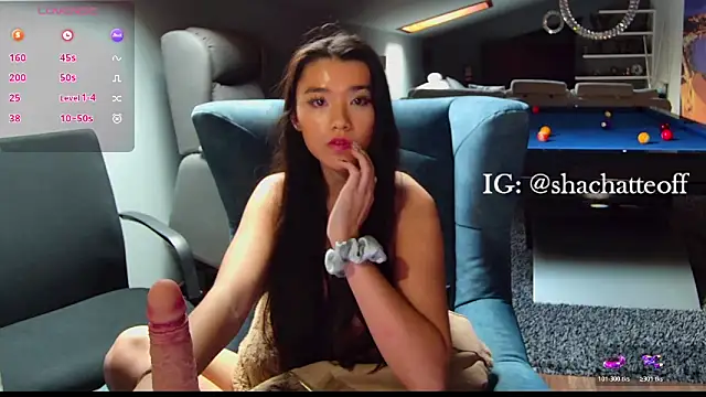 Snapshot of shachatteof chatting on October 28, 9:46 am shachatteof online show from October 28, 9:46 am