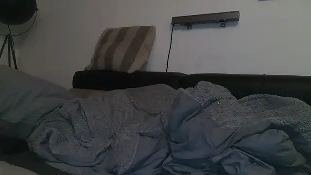 Toyboy471 online show from November 2, 7:33 am